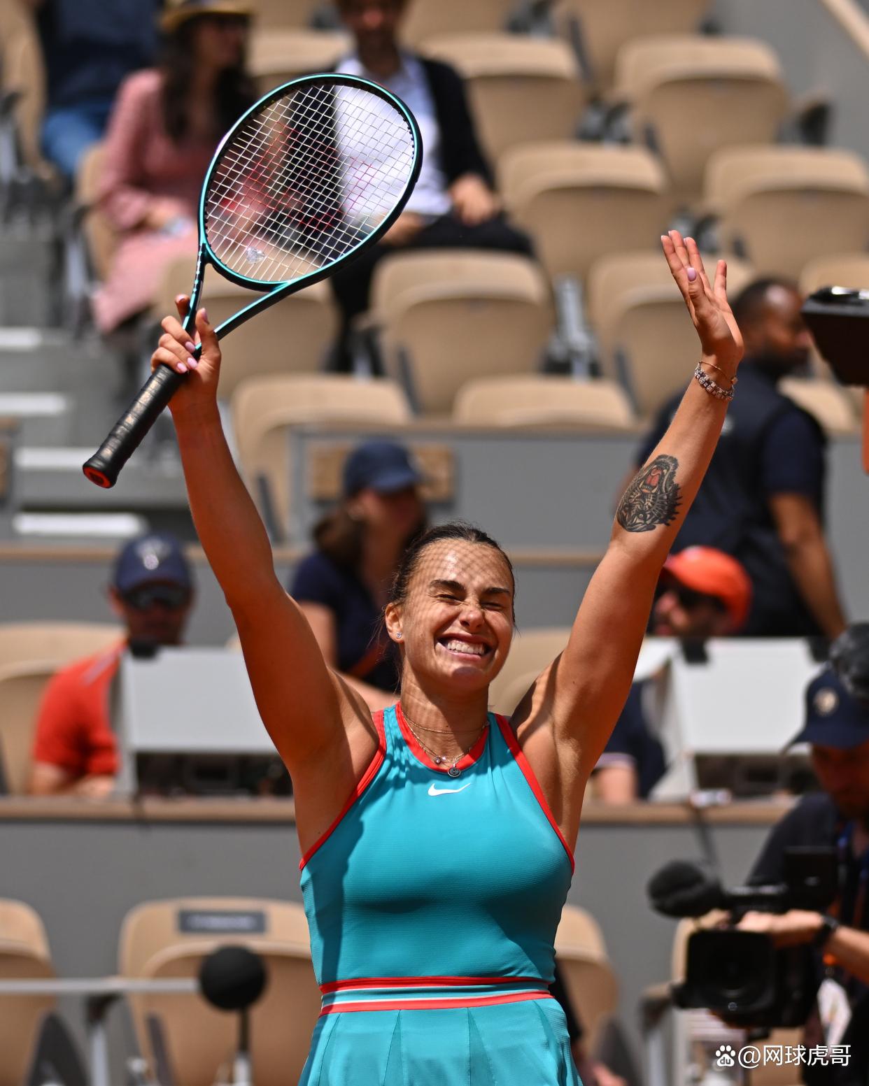 随着比赛响 随着比赛响