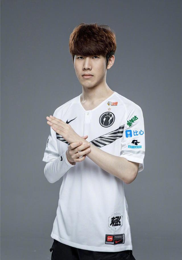 这样既符合 这样既符合